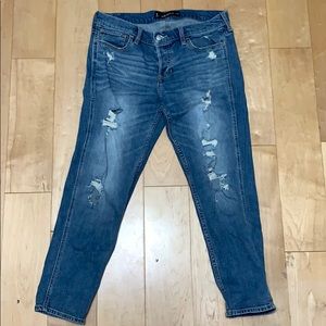 BUNDLE TO SAVE Hollister ripped boyfriend jeans